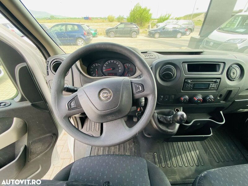 Opel Movano